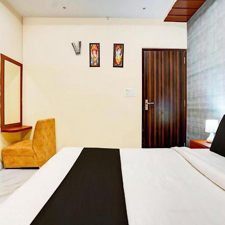 Hotel S V Grand 瓦拉纳西 外观 照片