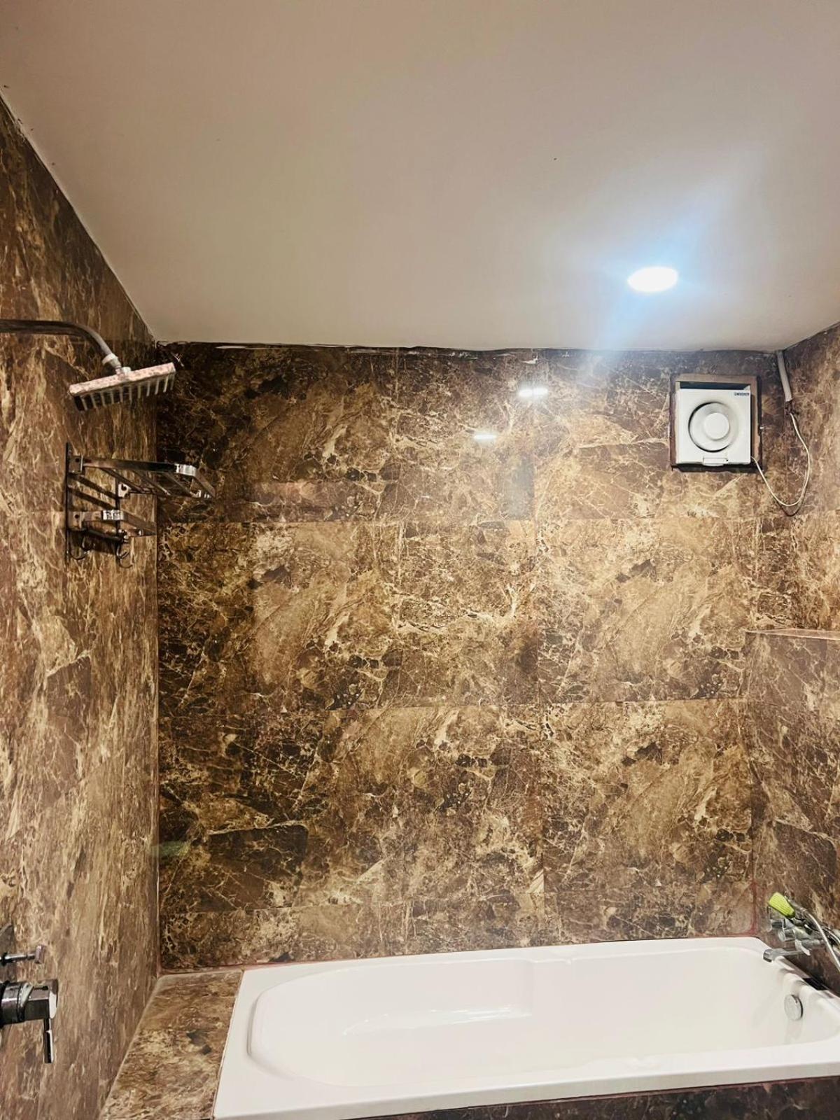 Hotel S V Grand 瓦拉纳西 外观 照片